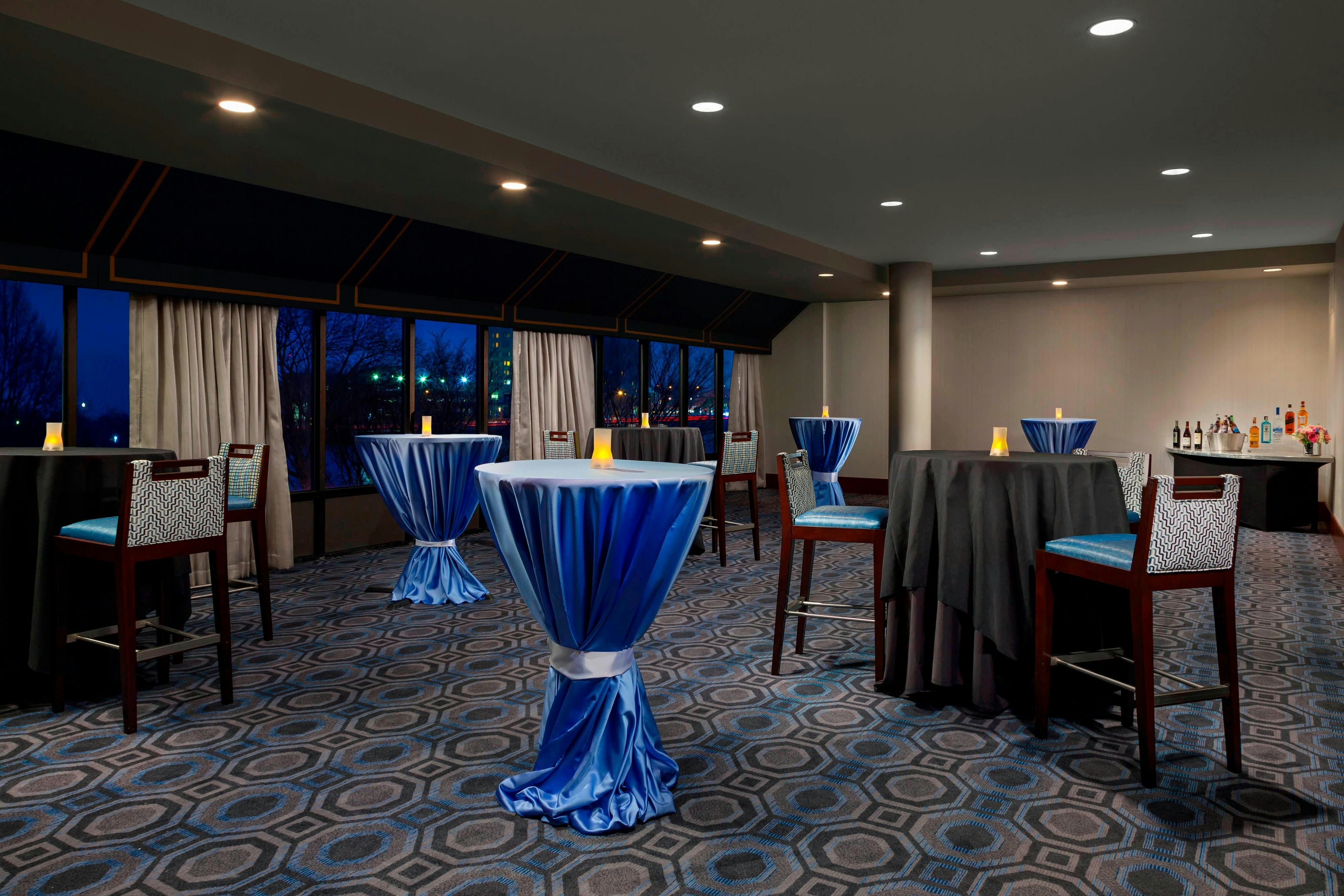 Courtyard By Marriott Boston Cambridge 7/22
