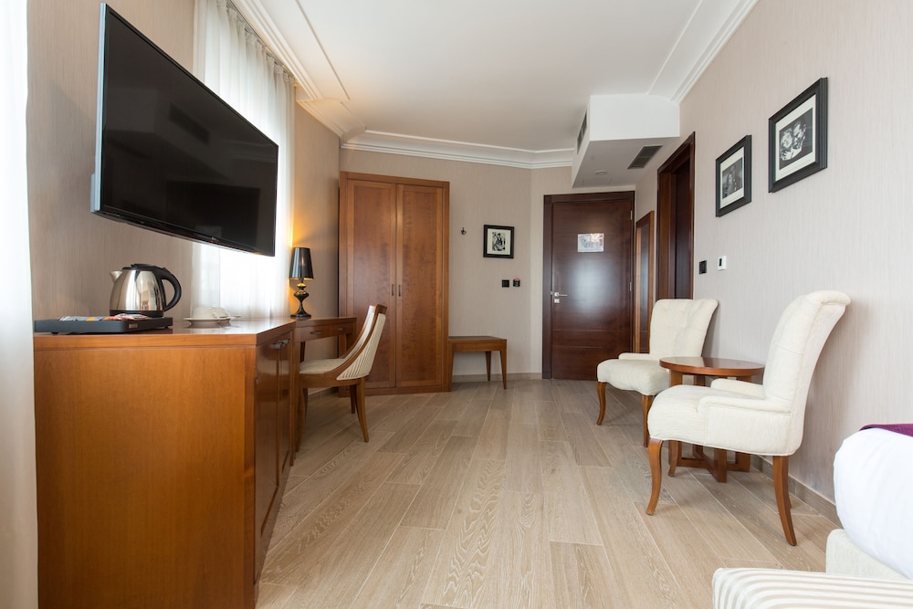 Xenon Hotel 18/50