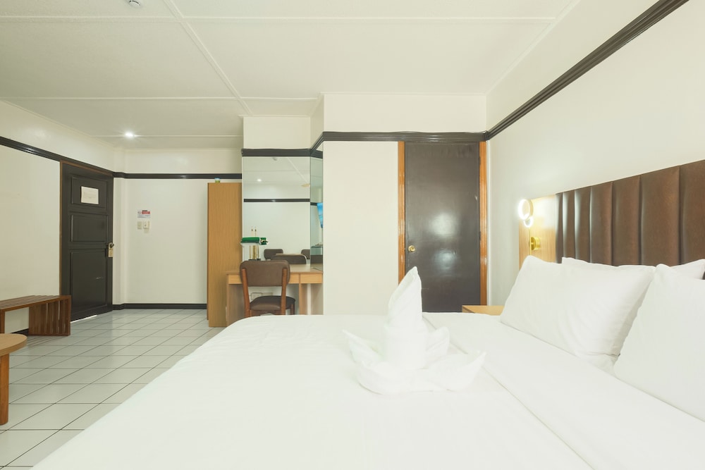 Orchid Inn Resort 24/57