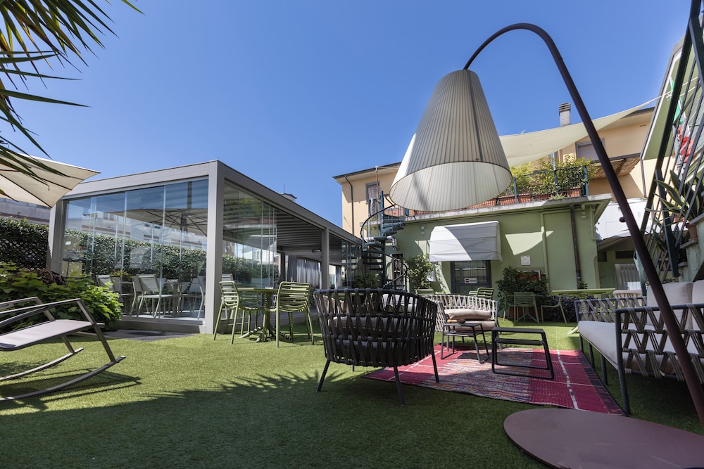 Hotel Bernardino 58/62