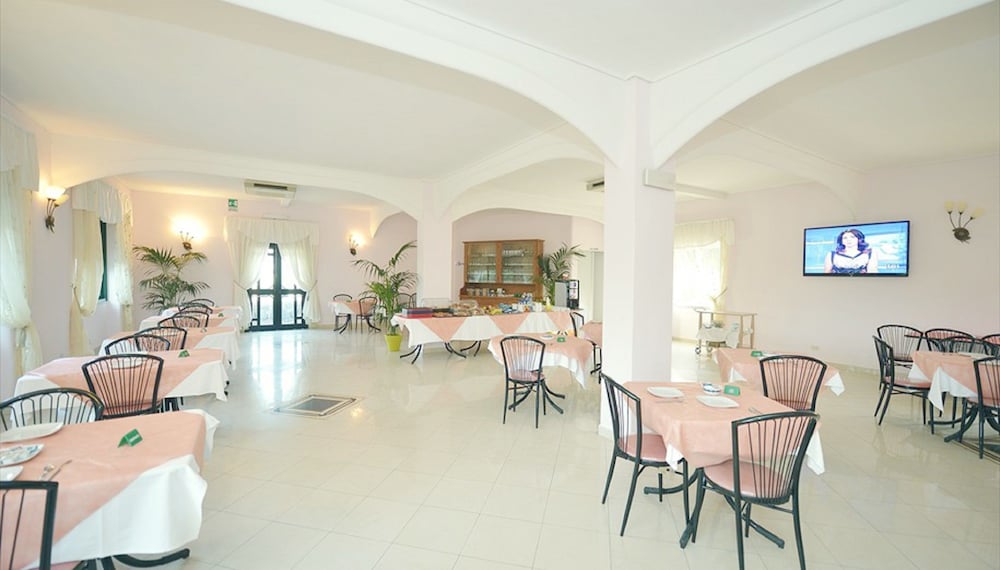 Hotel Riviera 45/60