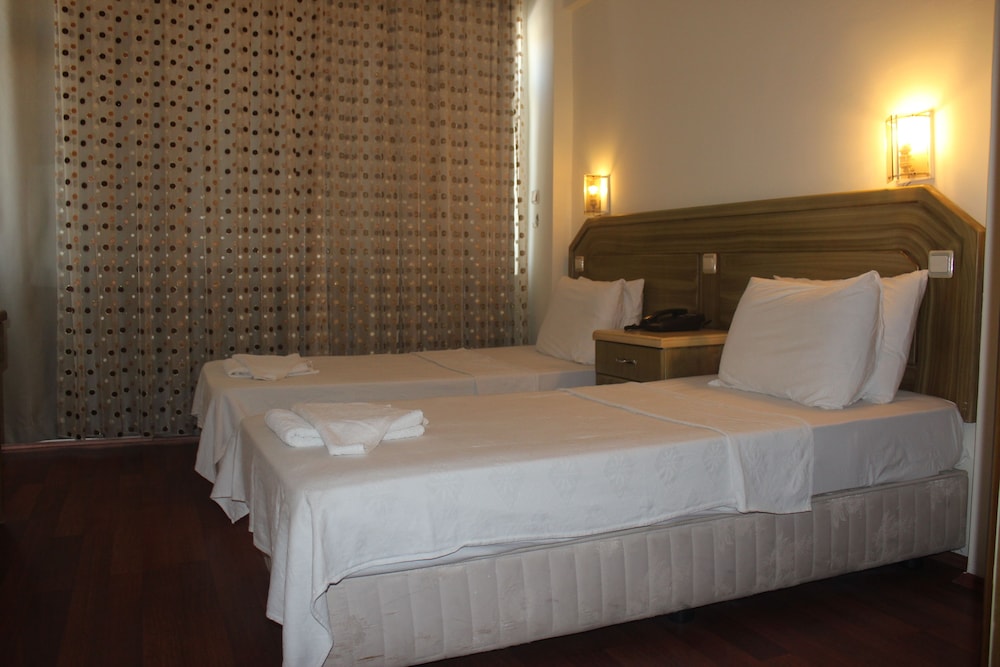 Hotel Berlin 12/43