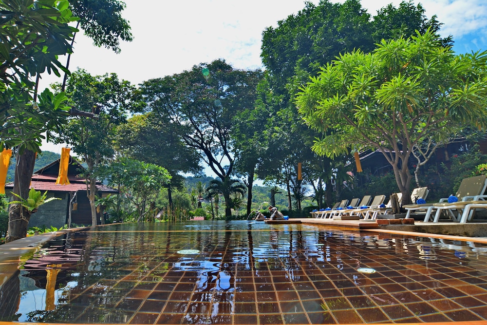 Baan Laanta Resort & Spa 67/69