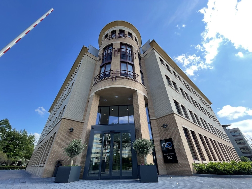 OZO Hotels Antares Airport