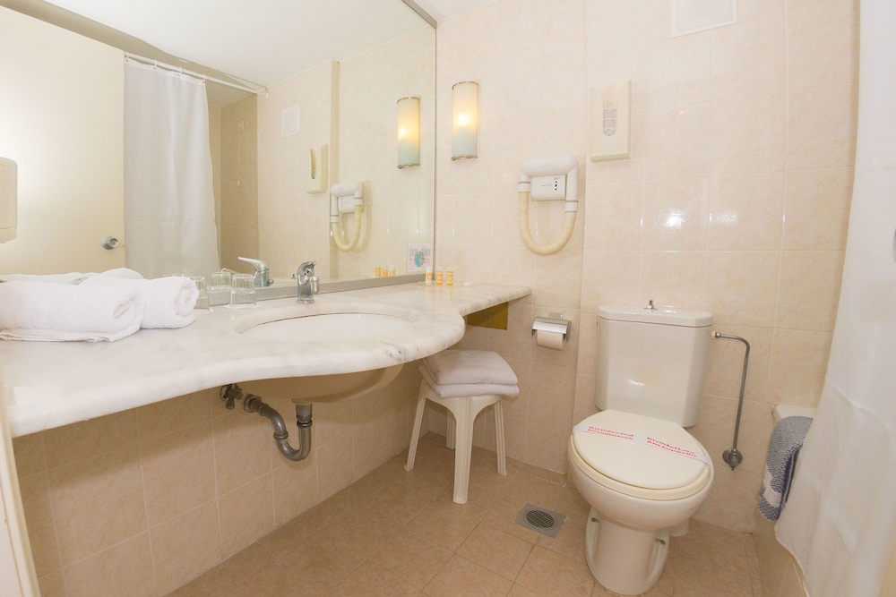 Blue Sky City Beach Hotel - Adults Only 30/33