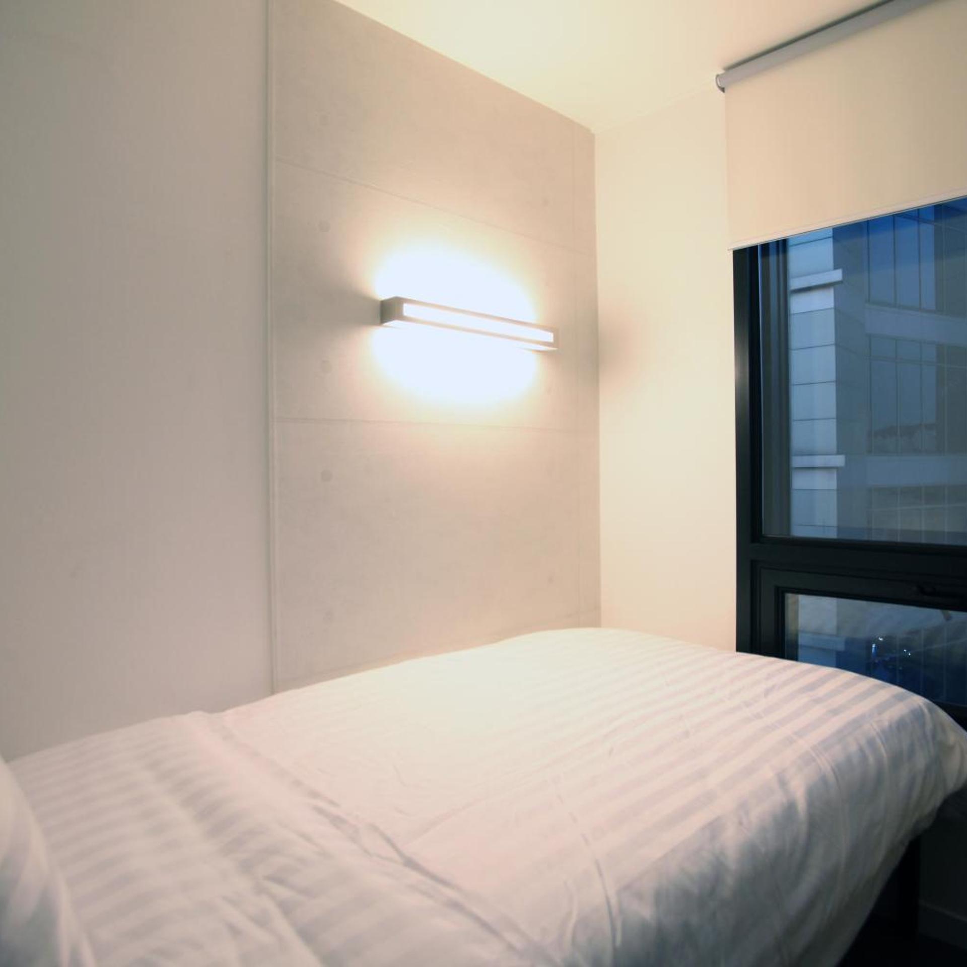 Room, Single