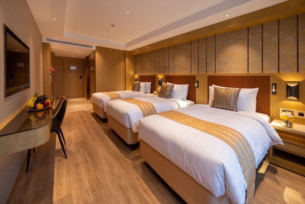 Grand Dragon Hotel 16/50