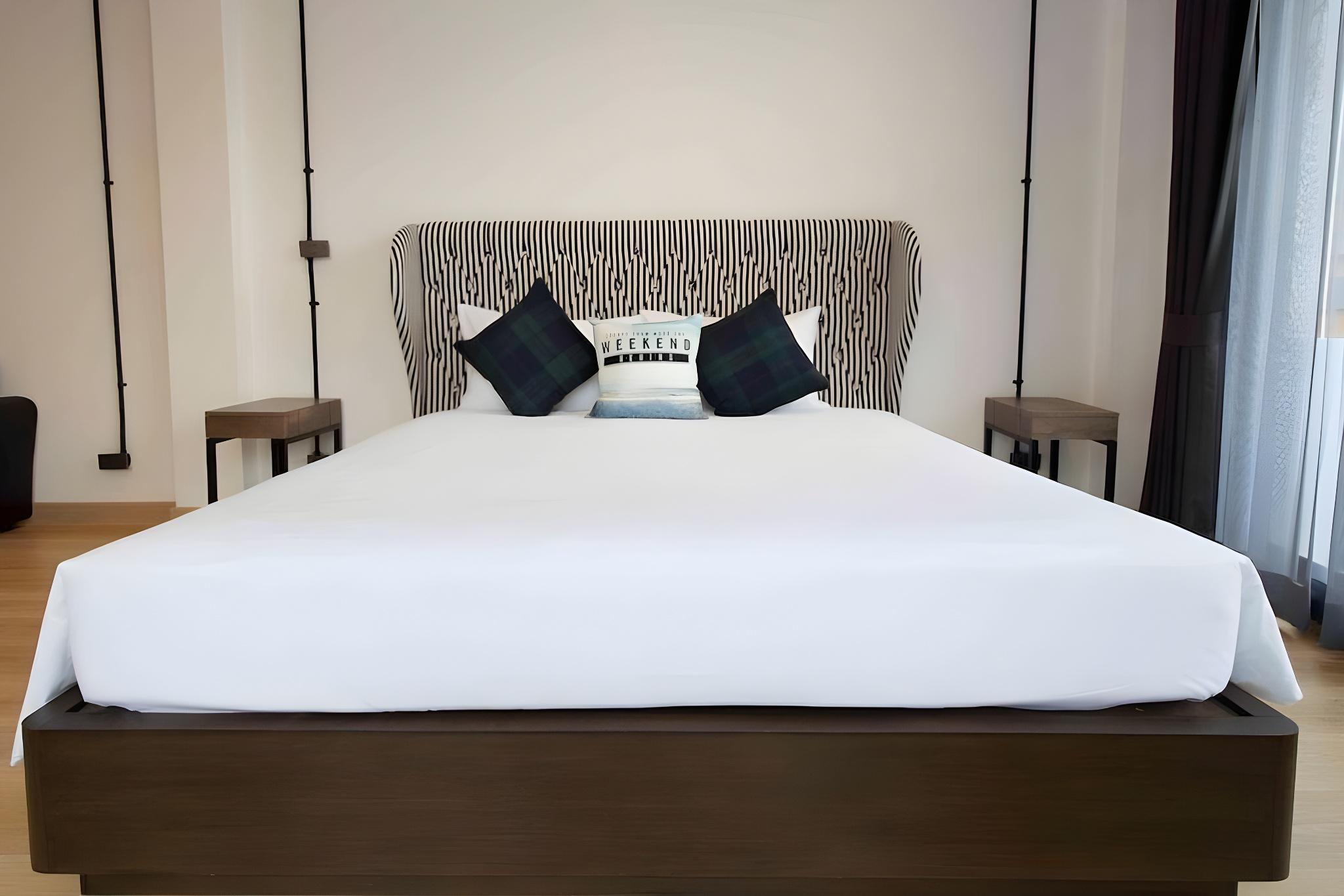 Studio, Double Bed, Stair Access Only