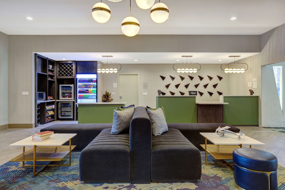 DoubleTree by Hilton Palmdale 42/75