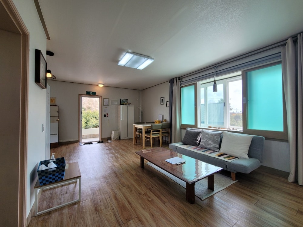 Jeju Meomuri 15/50