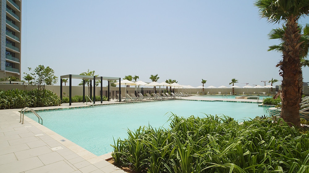 DAMAC Maison Aykon City Dubai 39/45