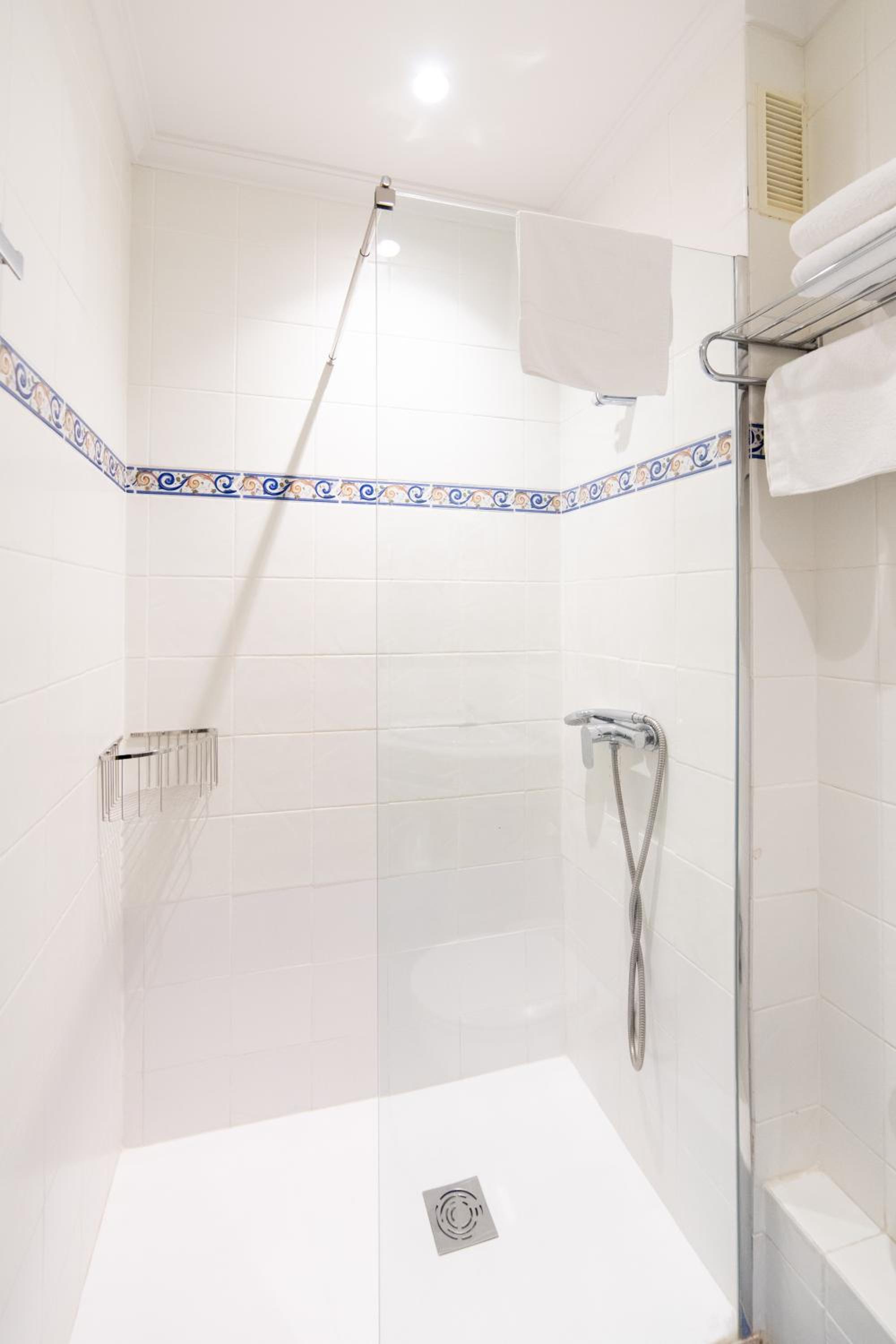 Hotel Alkazar 49/50