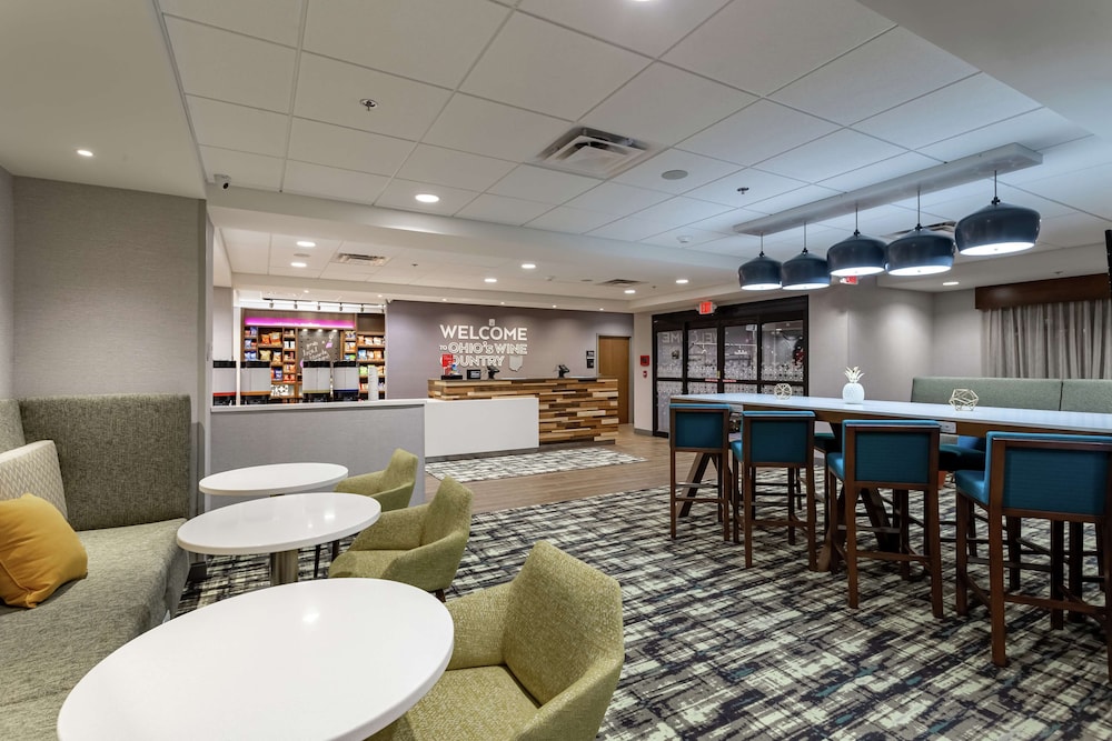 Hampton Inn Madison Oh 12/58