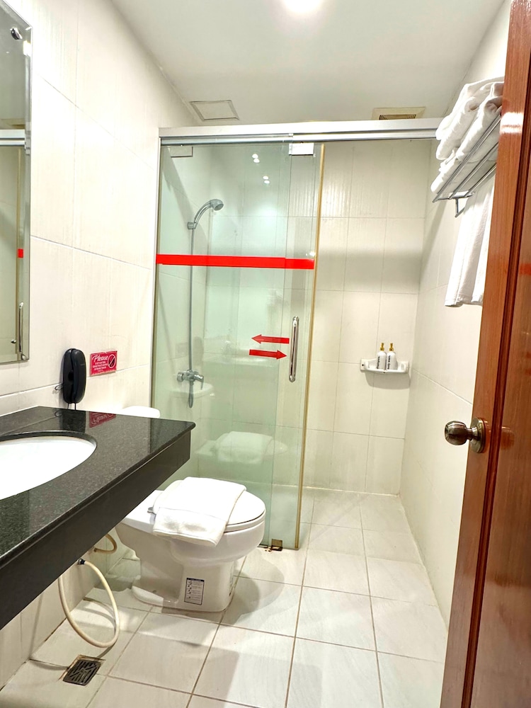 Asia Palace Hotel 50/50