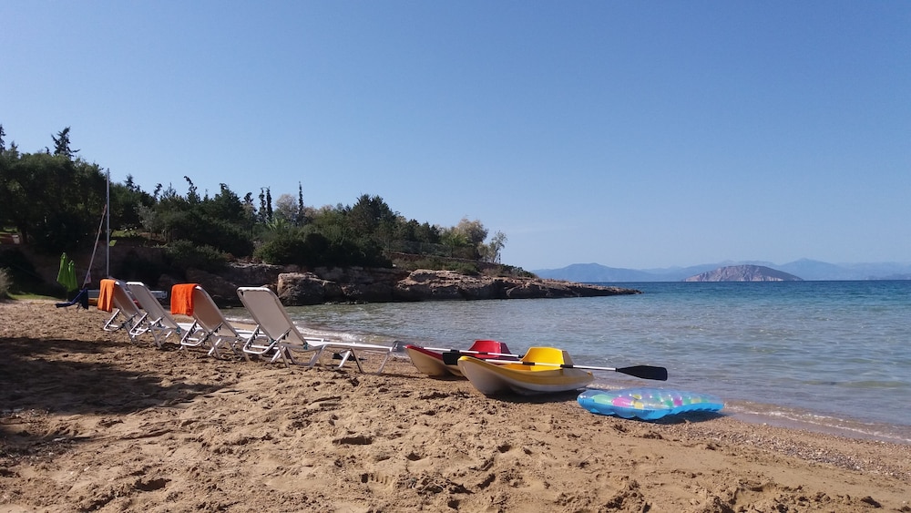 Electra Beachfront Villa 36/50