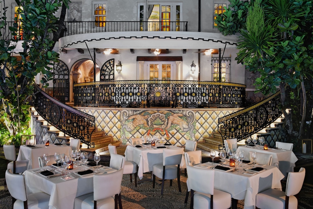 THE VILLA CASA CASUARINA 56/61