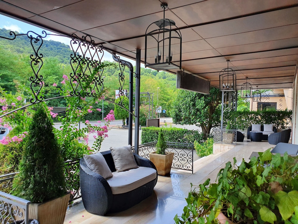 Hotel Gialletti 36/48