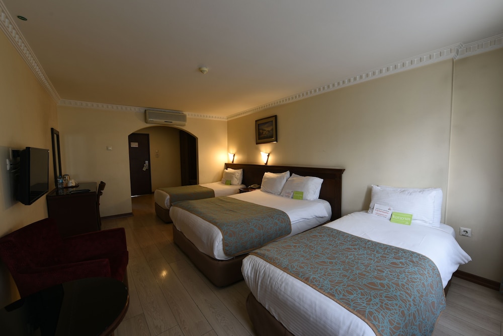 Asal Hotel 16/39