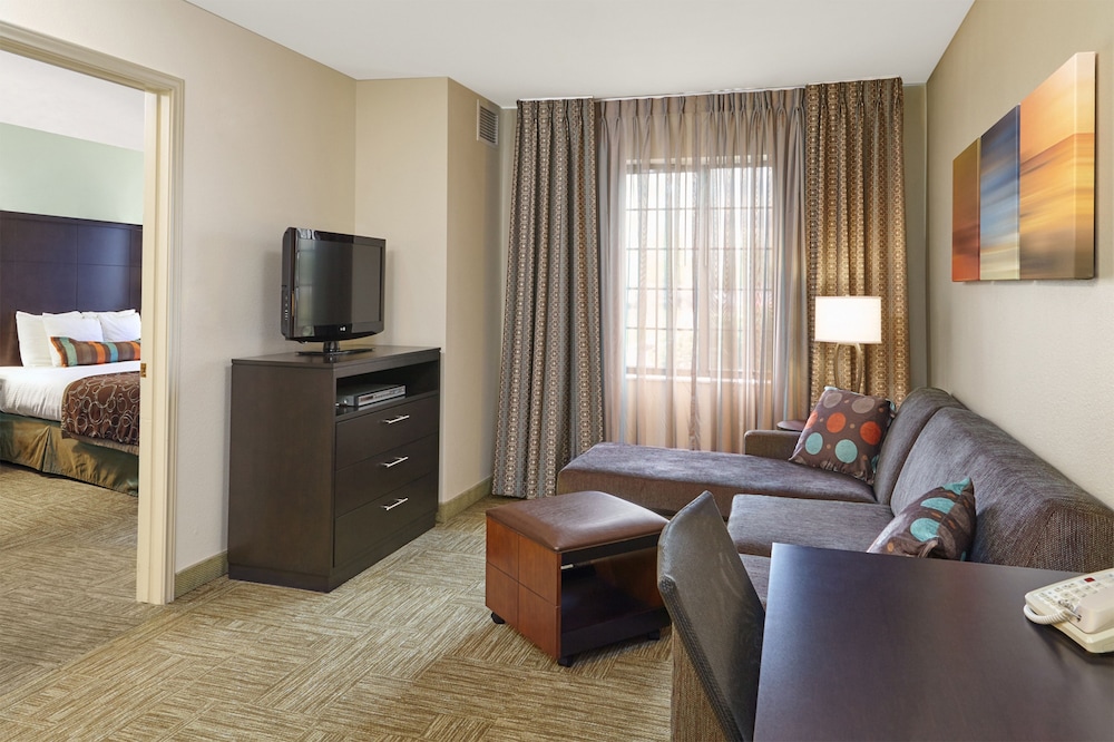 STAYBRIDGE SUITES LINCOLNSHIRE 29/59