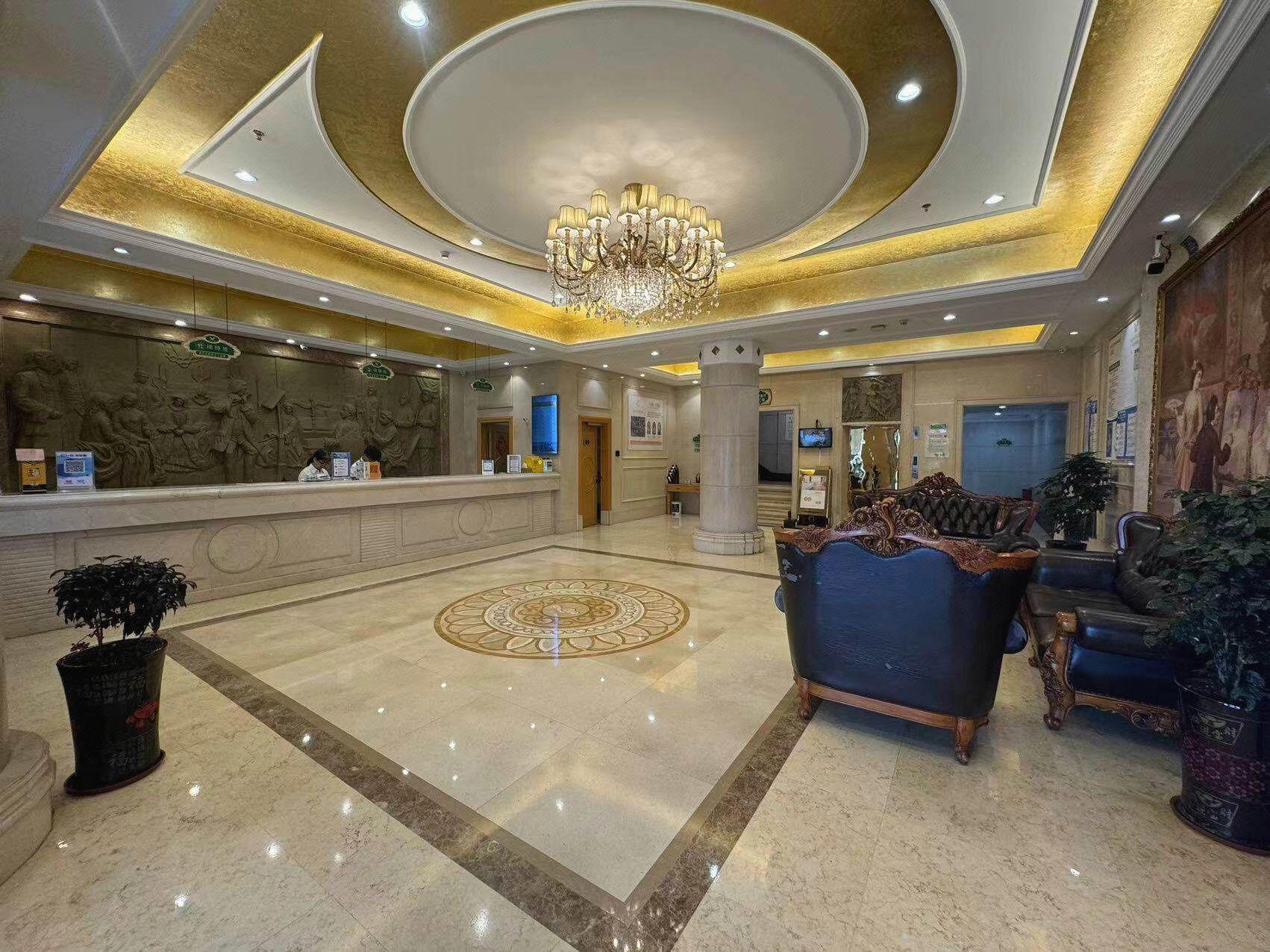 Vienna Hotel (Dongguan Dalang) 14/46