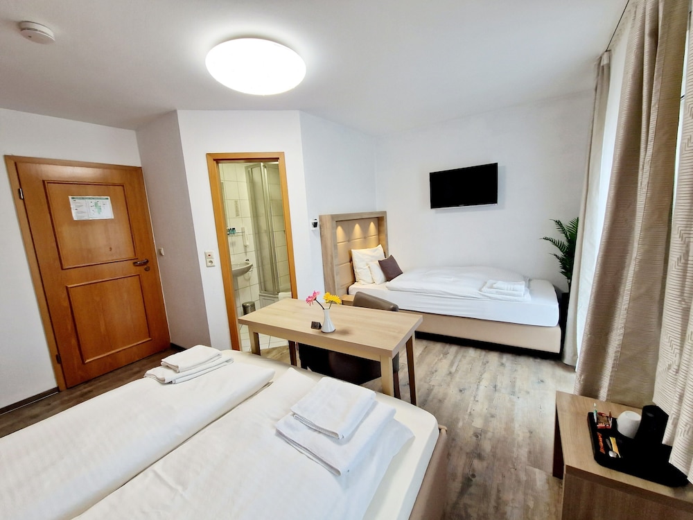 Hotel Rheintal 25/49