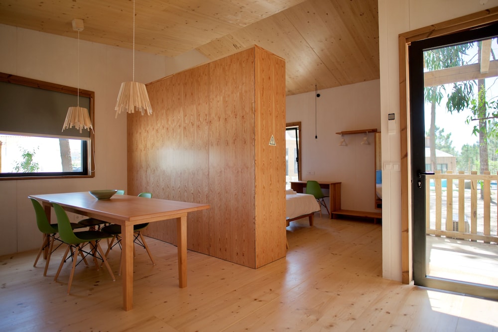Bukubaki Eco Surf Resort 6/50