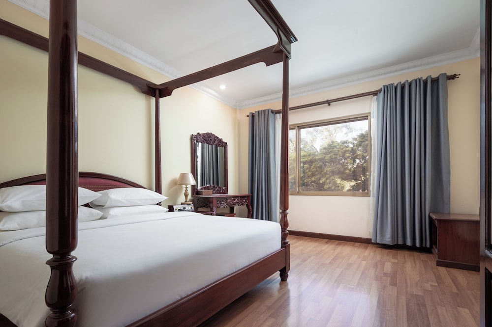Angkor Holiday Hotel 21/58