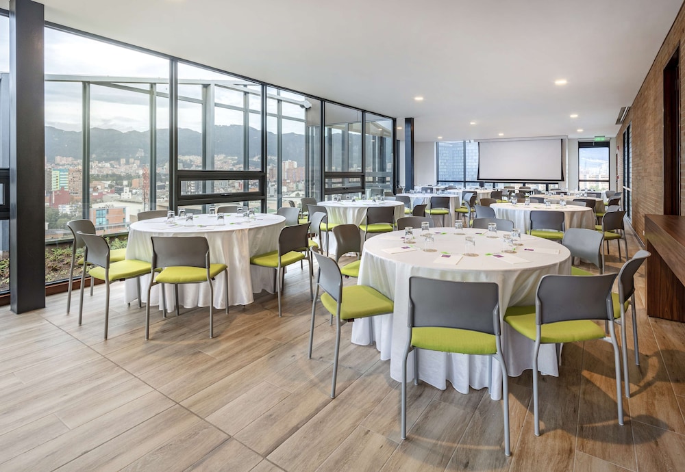 Hyatt Place Bogota Convention Center 39/50