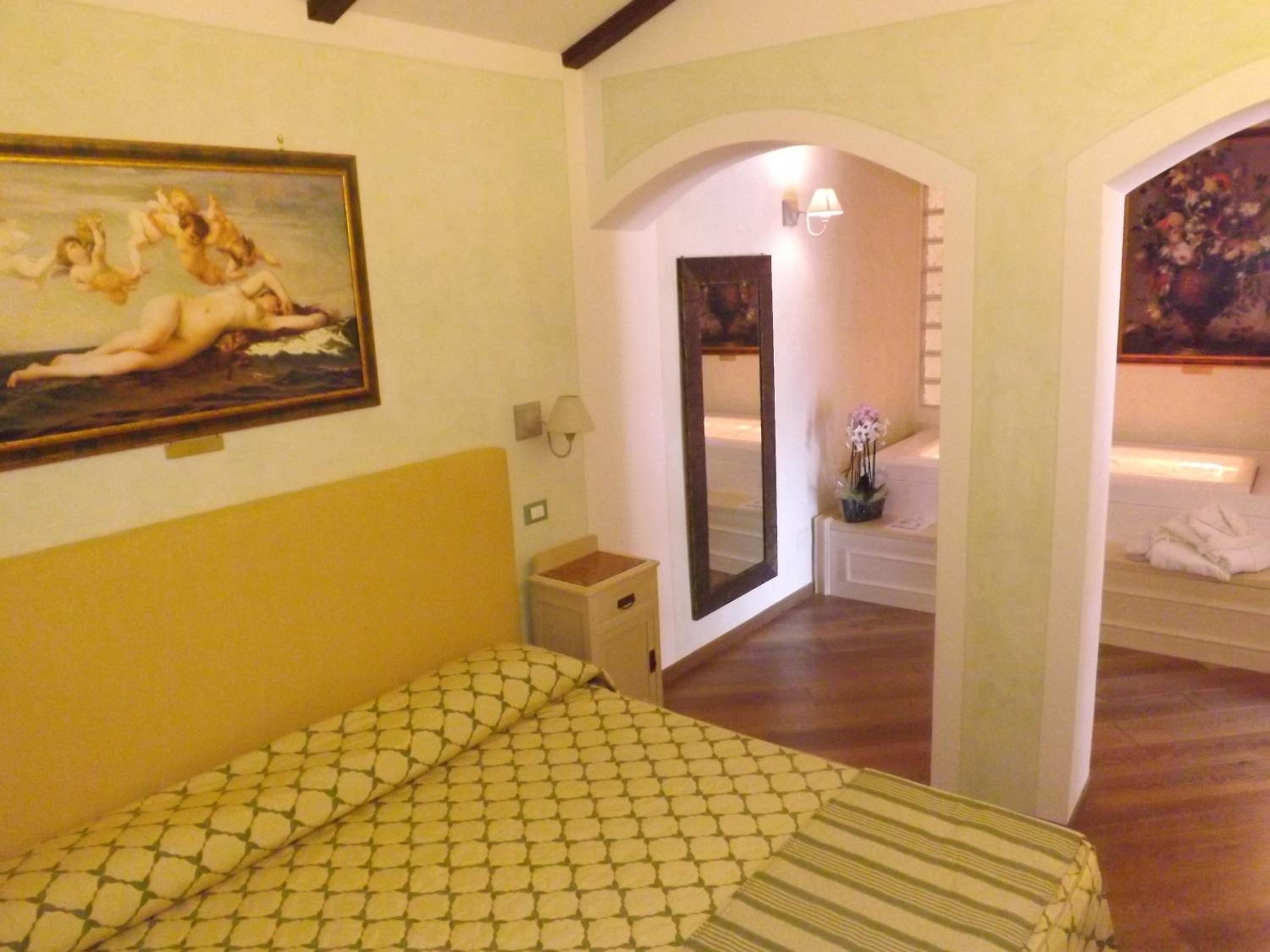 Relais Il Postiglione - Antica Posta dei Chigi 2/14
