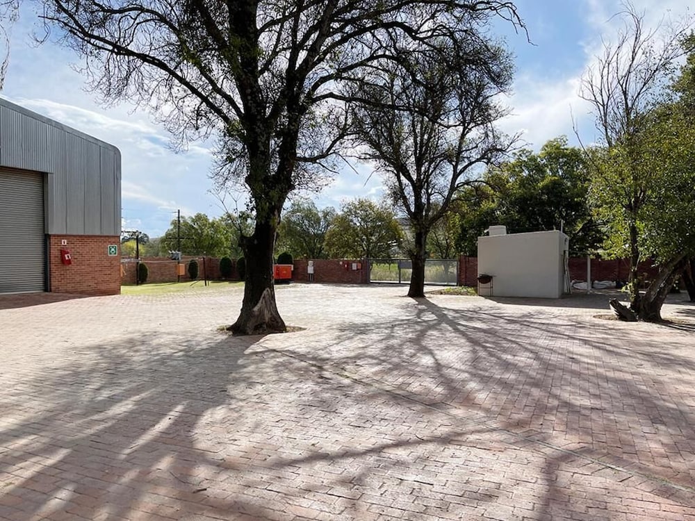 Village Lodge Harrismith 35/50