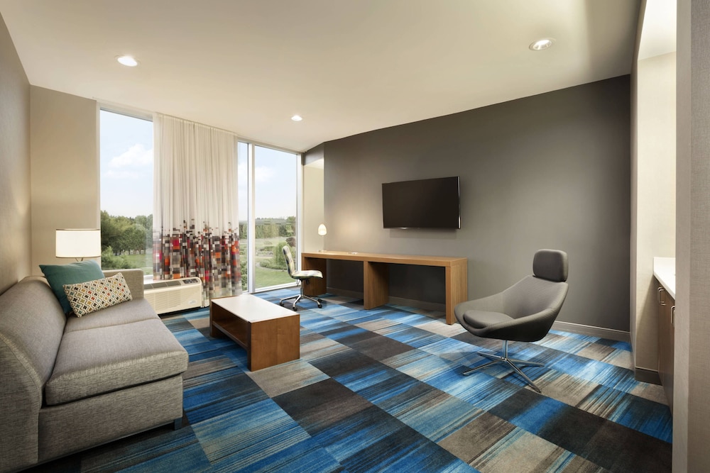 Aloft Hillsboro-Beaverton 17/26