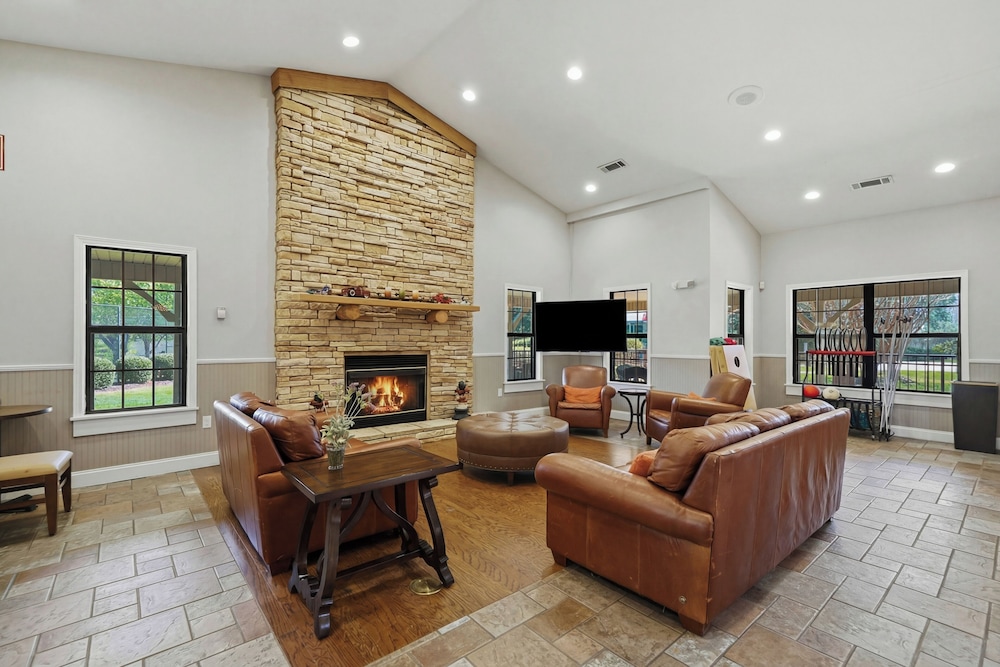 Holiday Inn Club Vacations Apple Mountain Resort 47/69