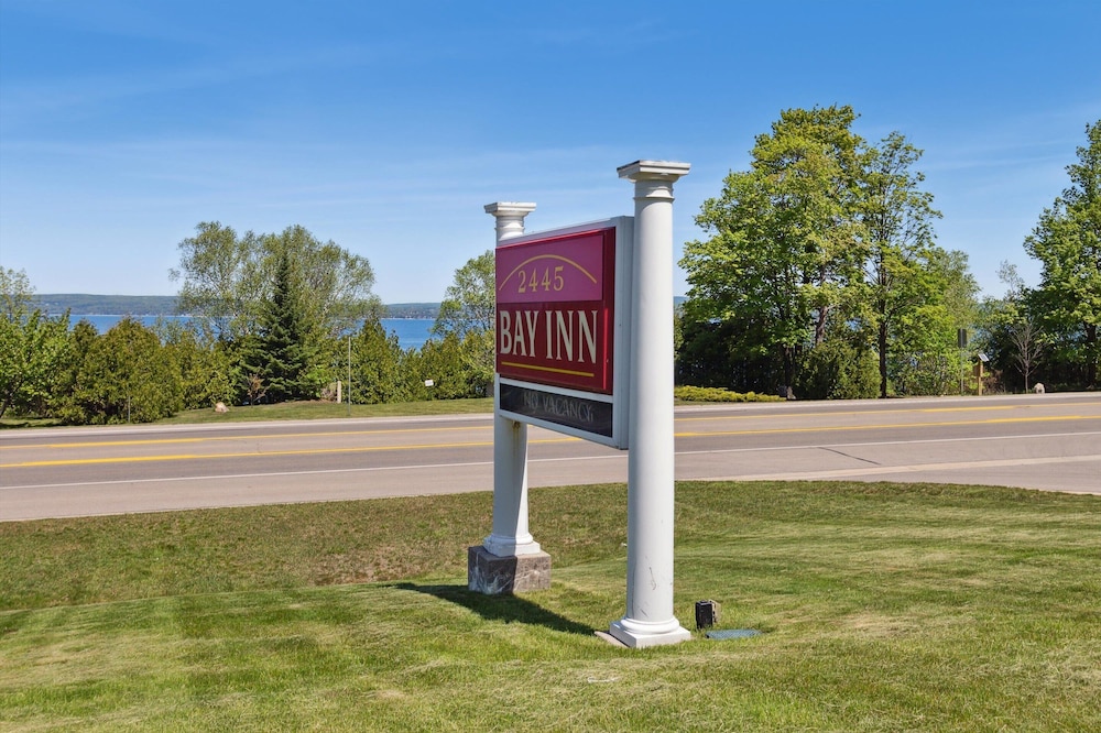 Bay Inn of Petoskey 41/68