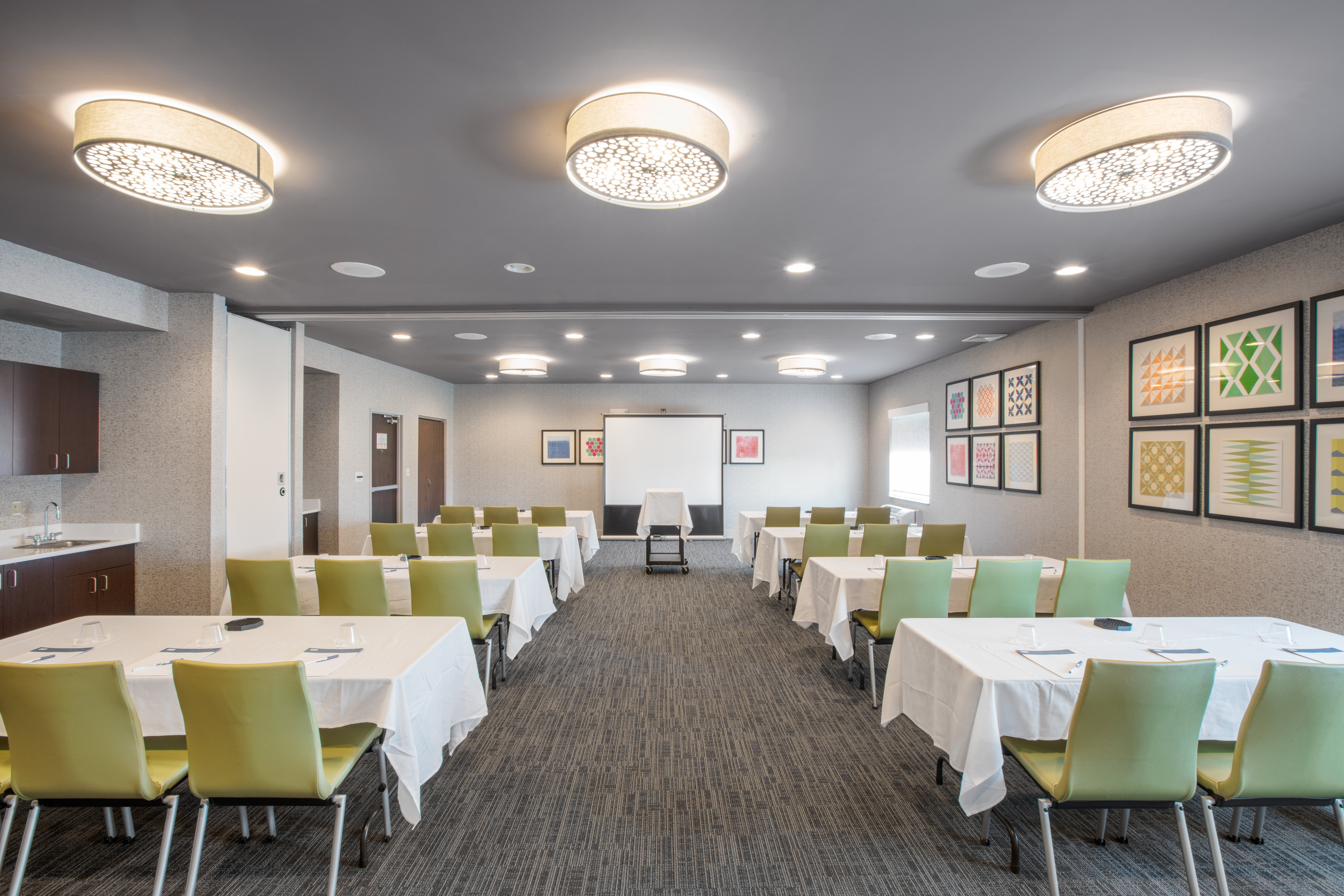 Holiday Inn Express Hotel And Suites Altoona Des Moines 69/75