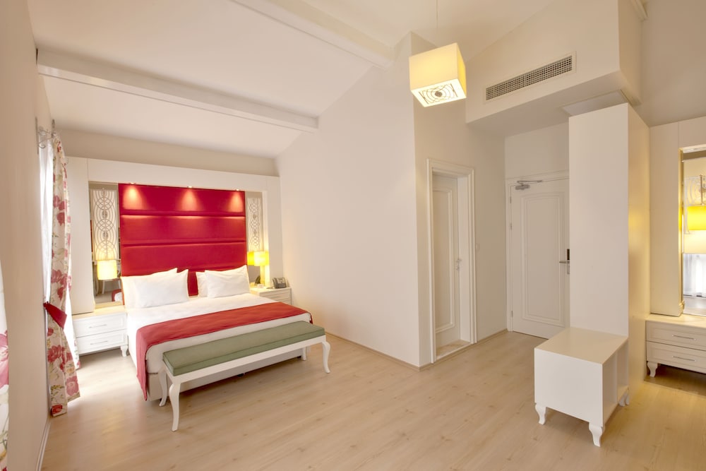 Baga Hotel 19/72
