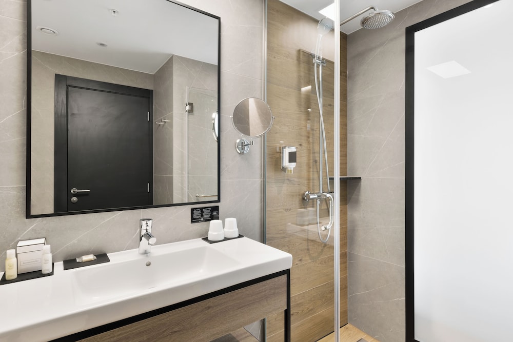 Hotel Riu Plaza London Victoria 50/50