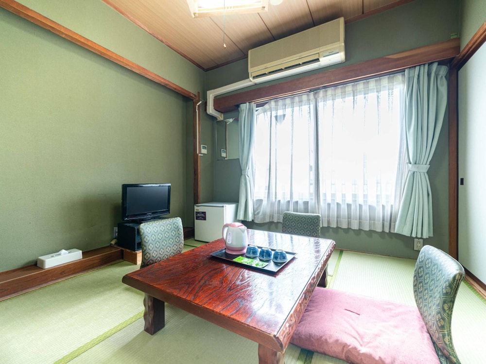 Oyo 632 Hotel Seishokan 48/50