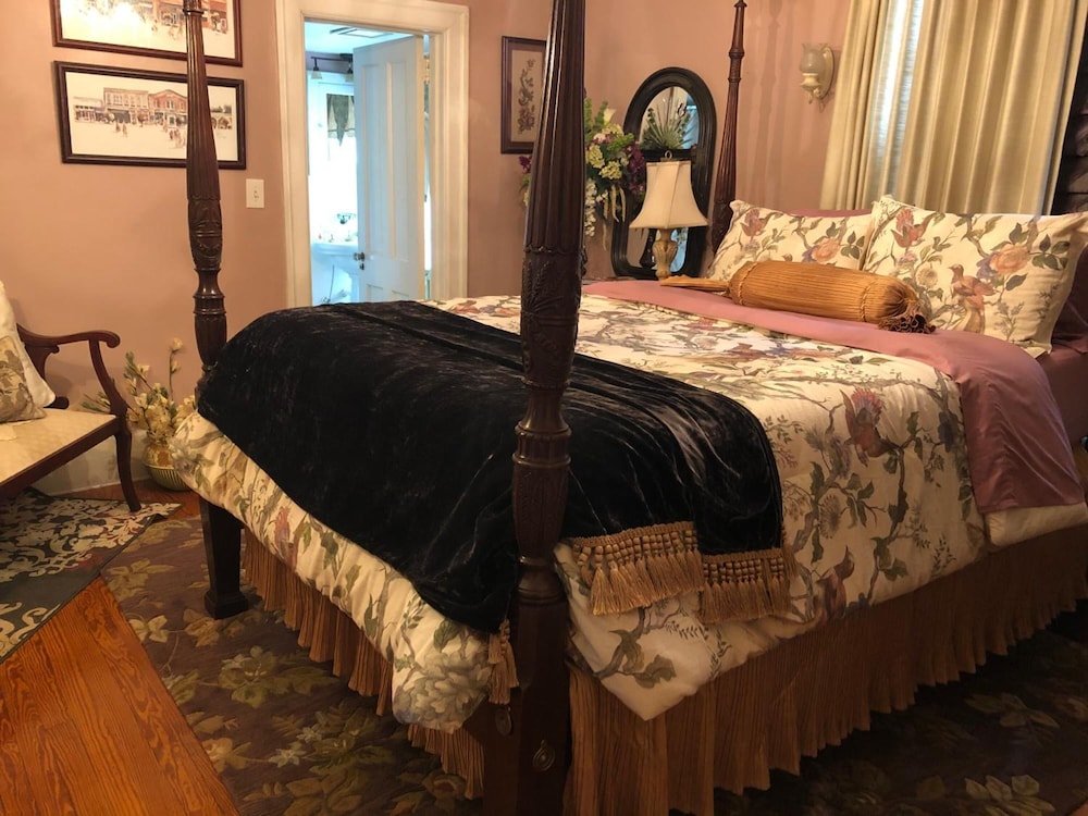 Angie's B&B 17/41