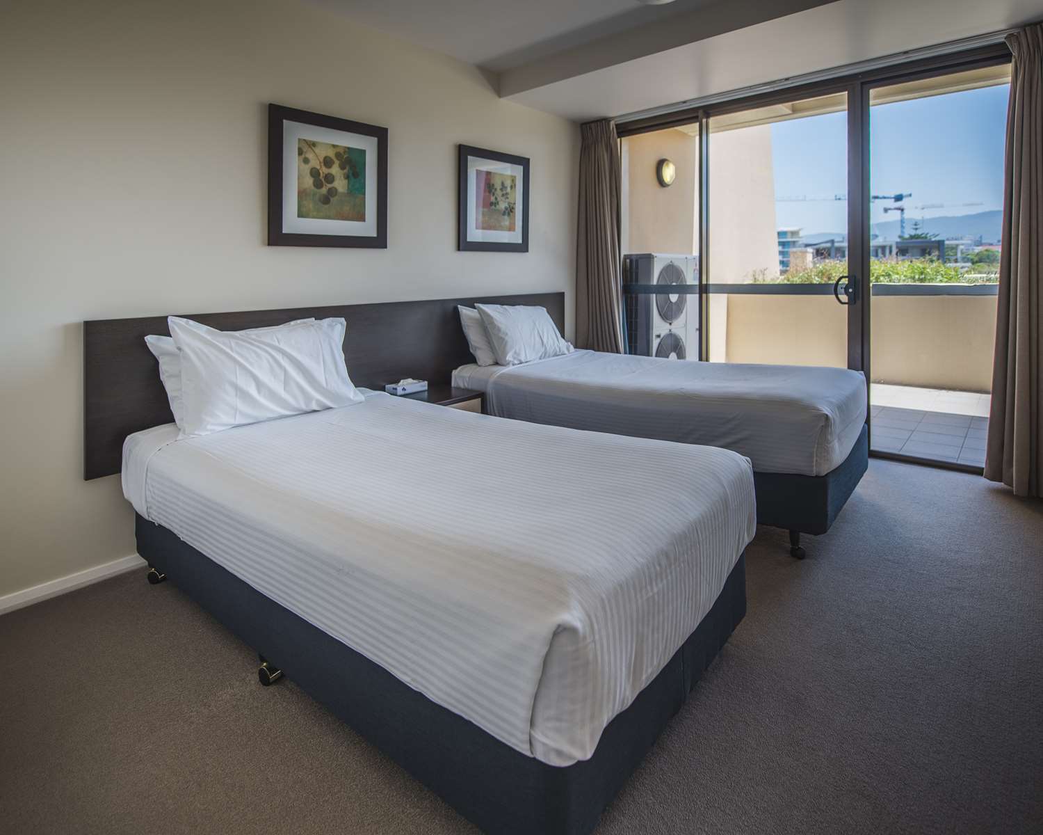2 Bedrooms, Apartment, King and Twin Beds, Mountain View, Sofa