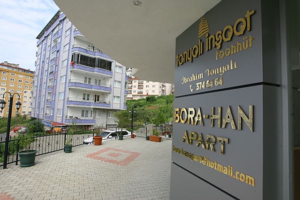 Borahan Apart 8/20