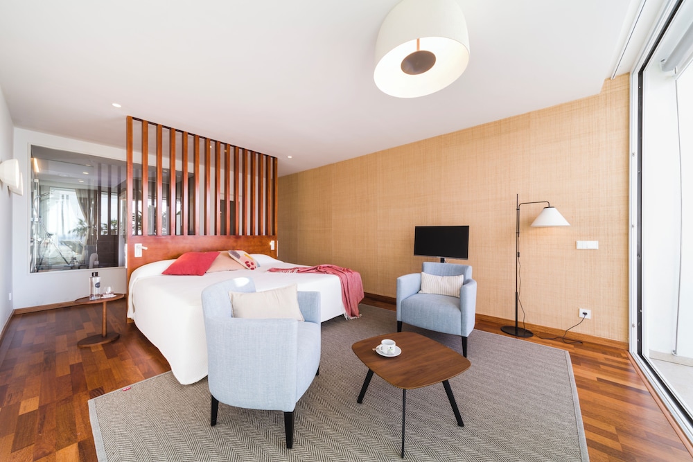 Design, Queen Bed, Sea View