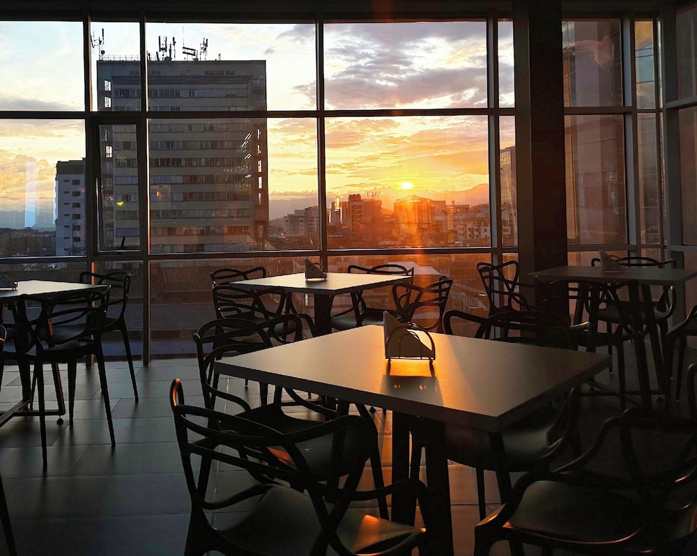 Giluxe Hotel Pereira 27/36