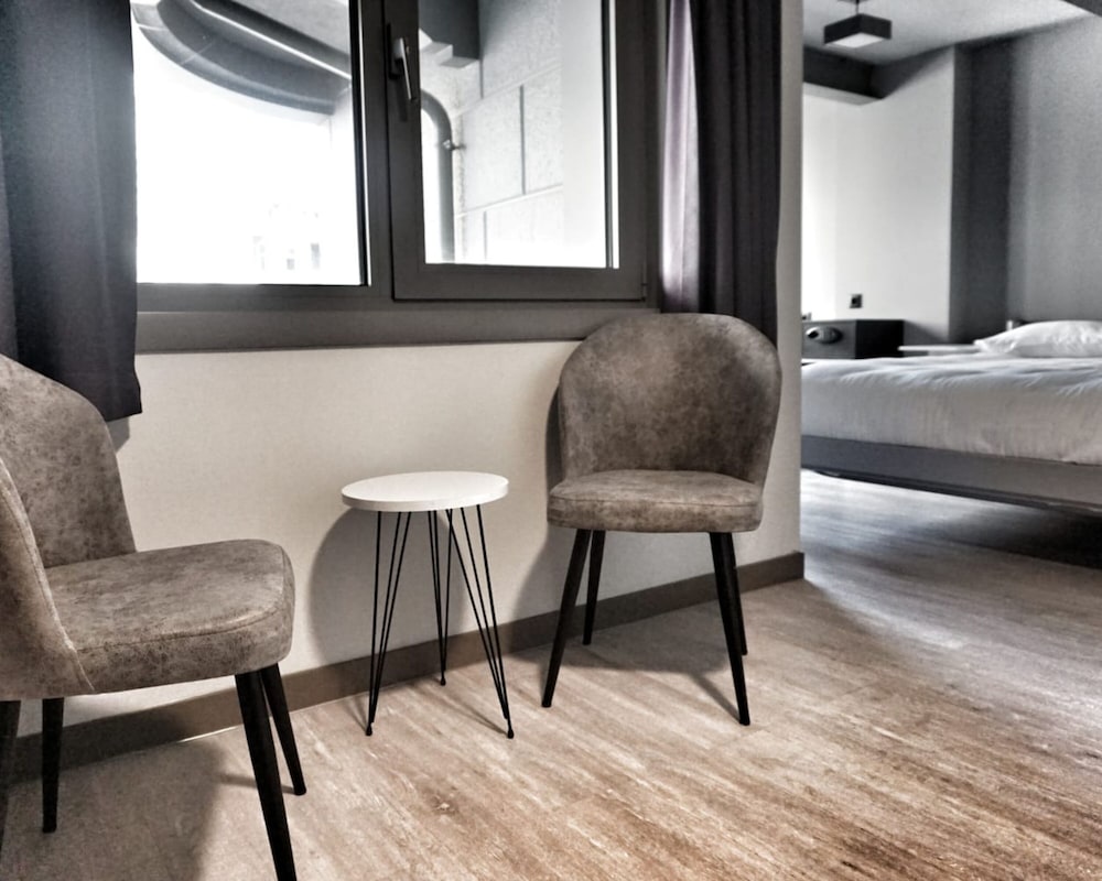 Eresin Hotels Express 25/37