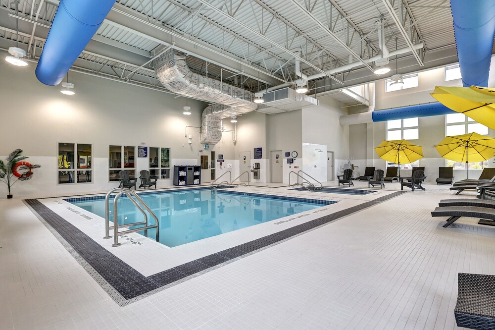 Microtel Inn & Suites by Wyndham Kanata Ottawa West 30/50