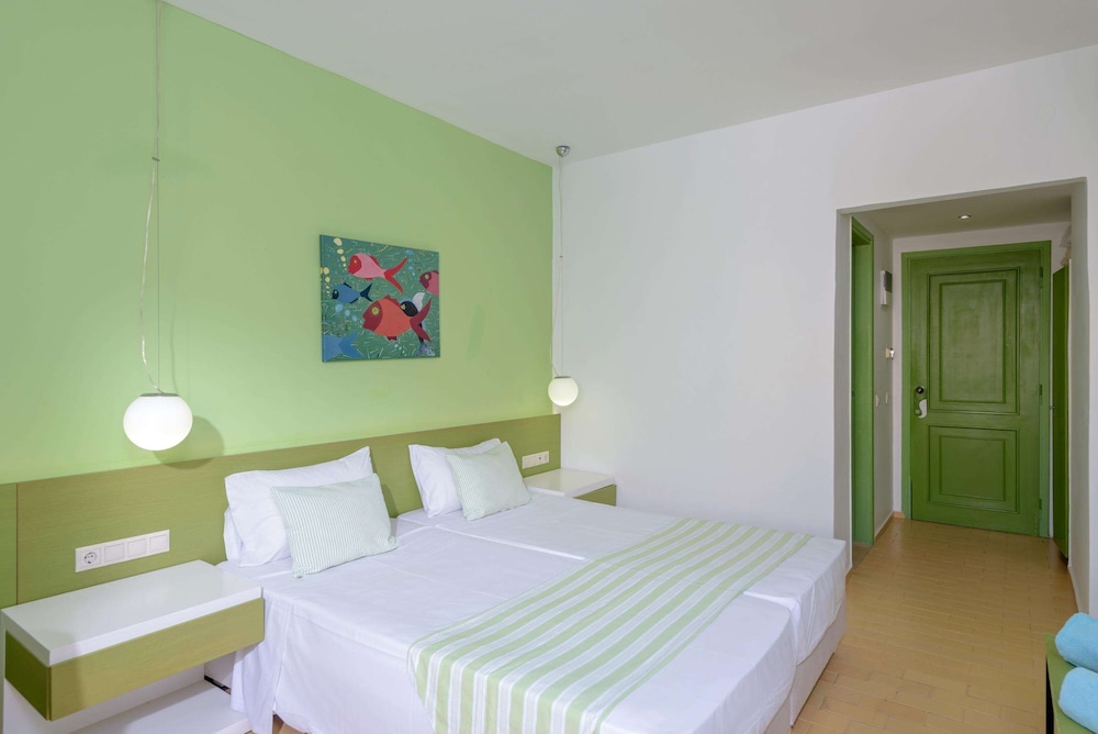 Room, Double Bed, Land View، Zeus Hotels Palm Beach Hotel 6/10