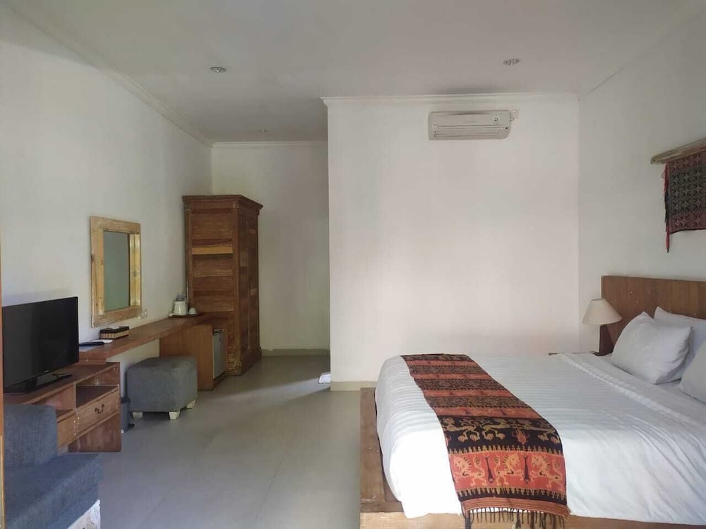 Mina Pelasa Hotel and Resto 39/61