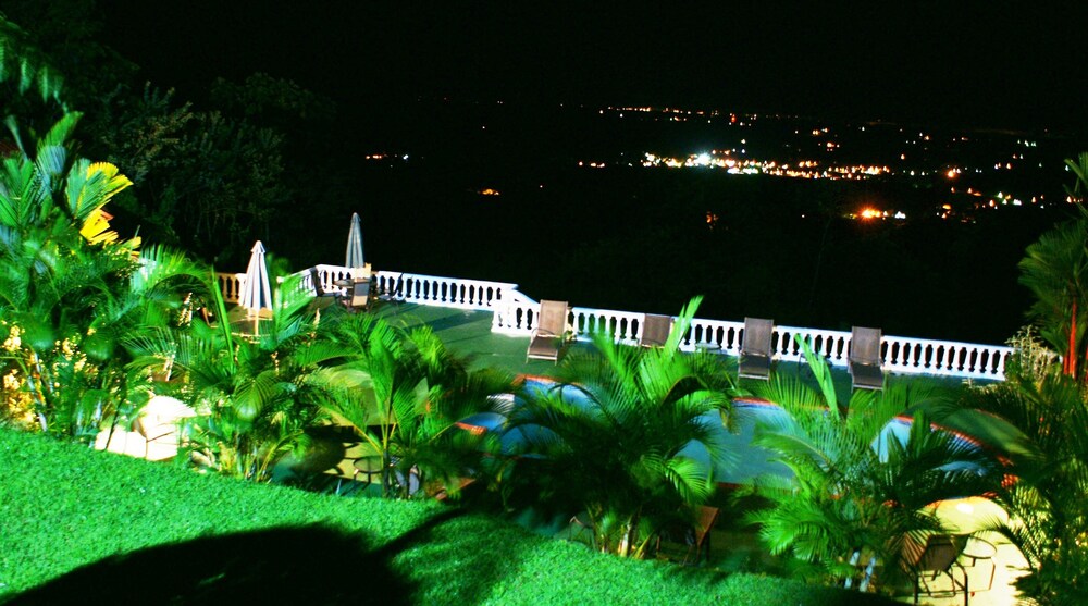 Greenlagoon Arenal Waterfall Villas 9/67