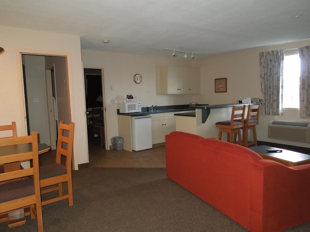 Walking Eagle Inn & Lodge 25/48