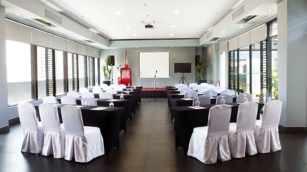 Amelie Hotel Manila 15/20