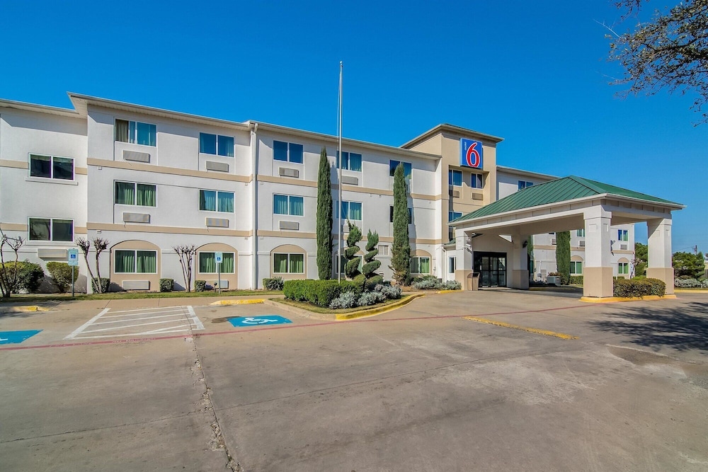 Motel6 Dallas, TX - North - Richardson 45/55